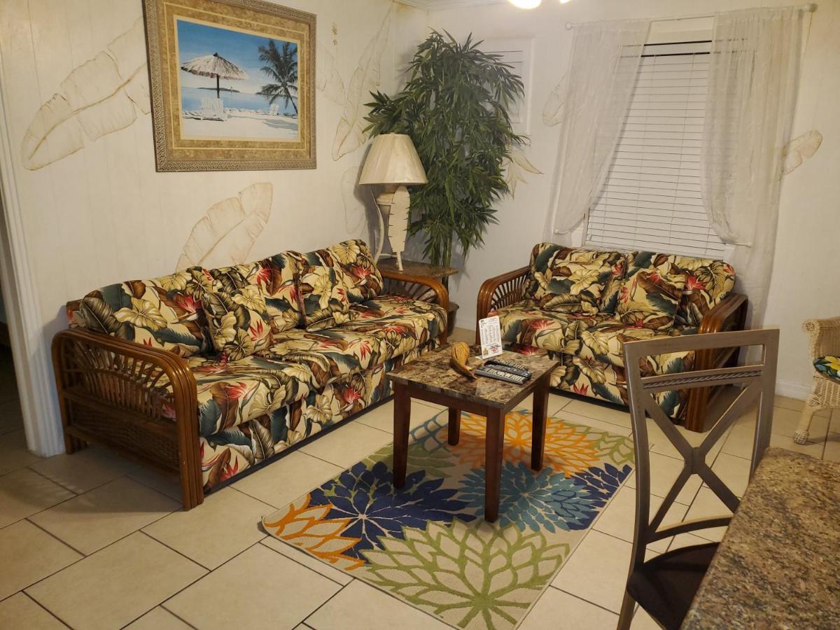 سانت بيتي بيتش The Monterey Beach Resort المظهر الخارجي الصورة